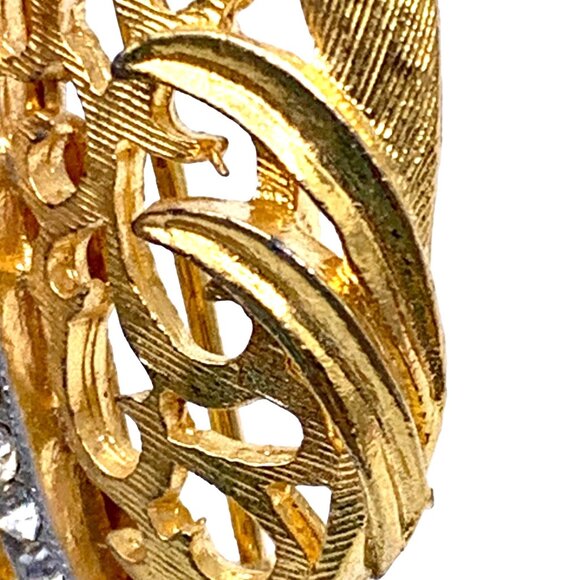 Vintage Gold-Tone Leaf Brooch With Rhinestone Accent & Elegant Filigree Design - Picture 6 of 8